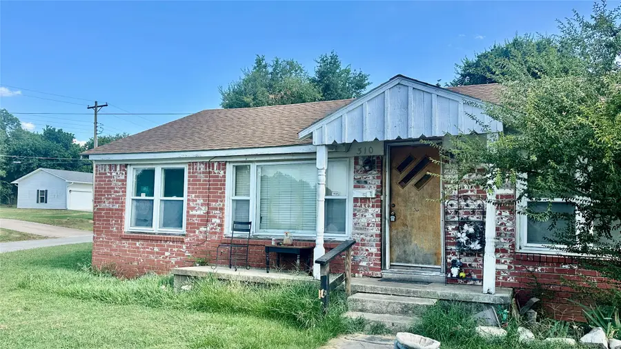 310 Adler Avenue, Davis, OK 73030 - #3