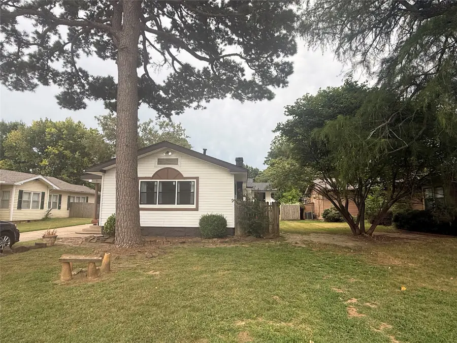 1910 E 9th Street, Okmulgee, OK 74447 - #2