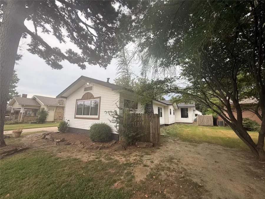 1910 E 9th Street, Okmulgee, OK 74447 - #3