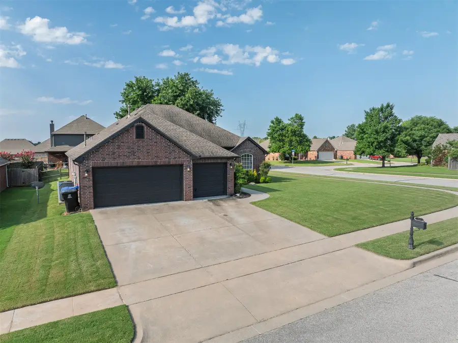 2517 W Ocala Street, Broken Arrow, OK 74011 - #2