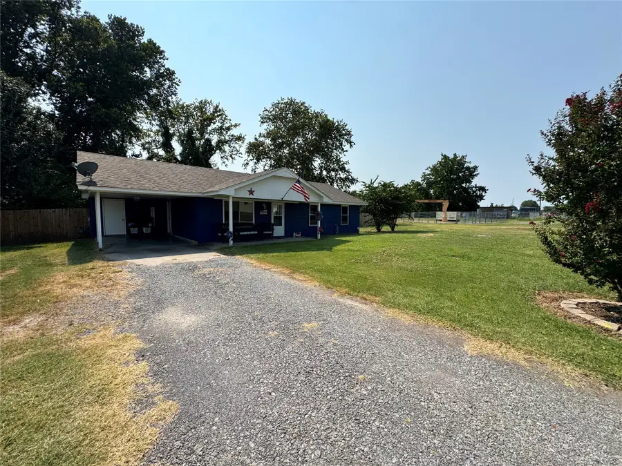601 NW Railroad Street, Fort Gibson, OK 74434 - #3