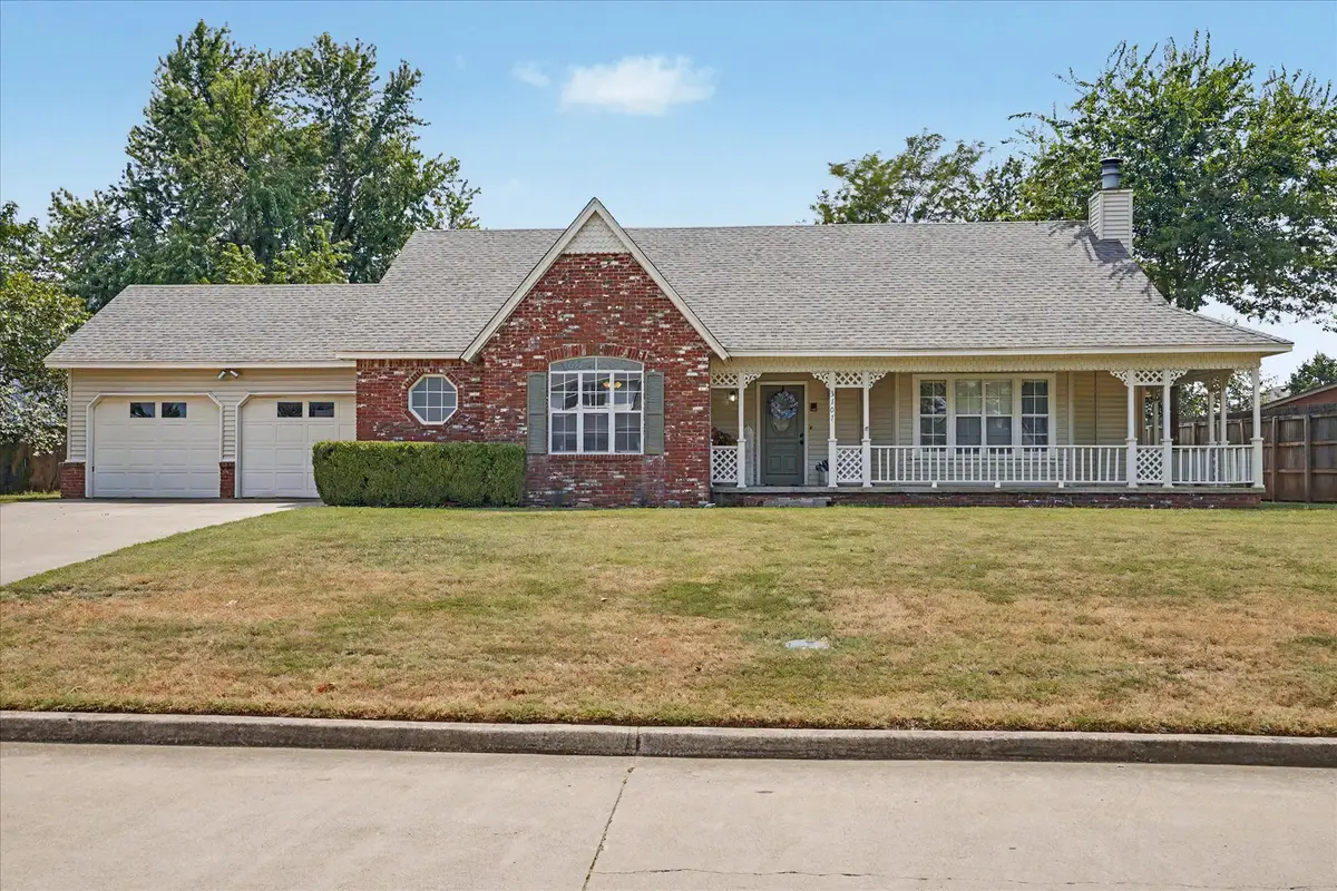 3107 W Berwick Street, Claremore, OK 74017 - #1
