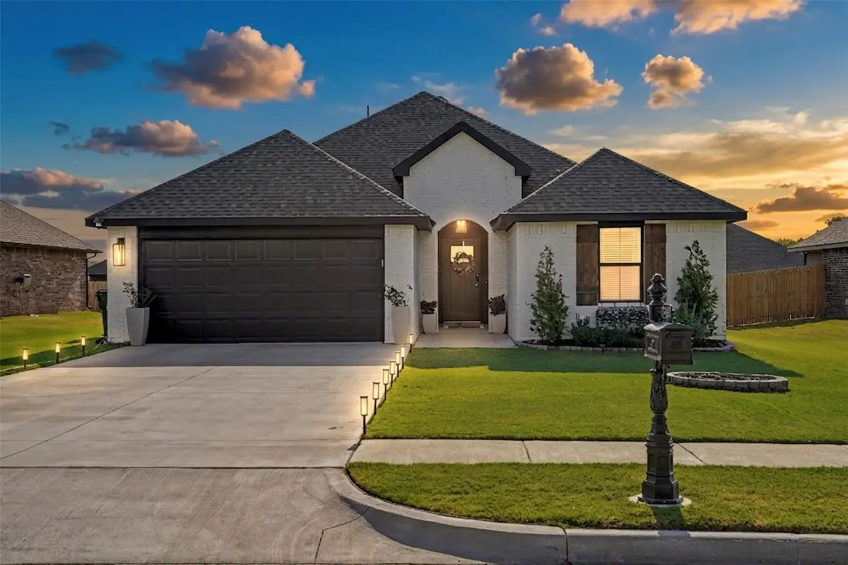 7413 N 154th East Avenue, Owasso, OK 74055 - #1