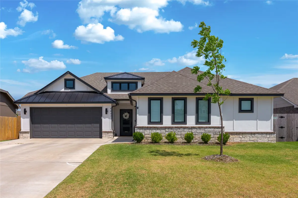 6807 S Indianwood Avenue W, Broken Arrow, OK 74011 - #1