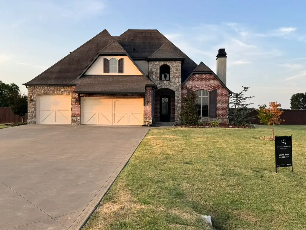 2114 E 176th Street S, Mounds, OK 74047 - #1