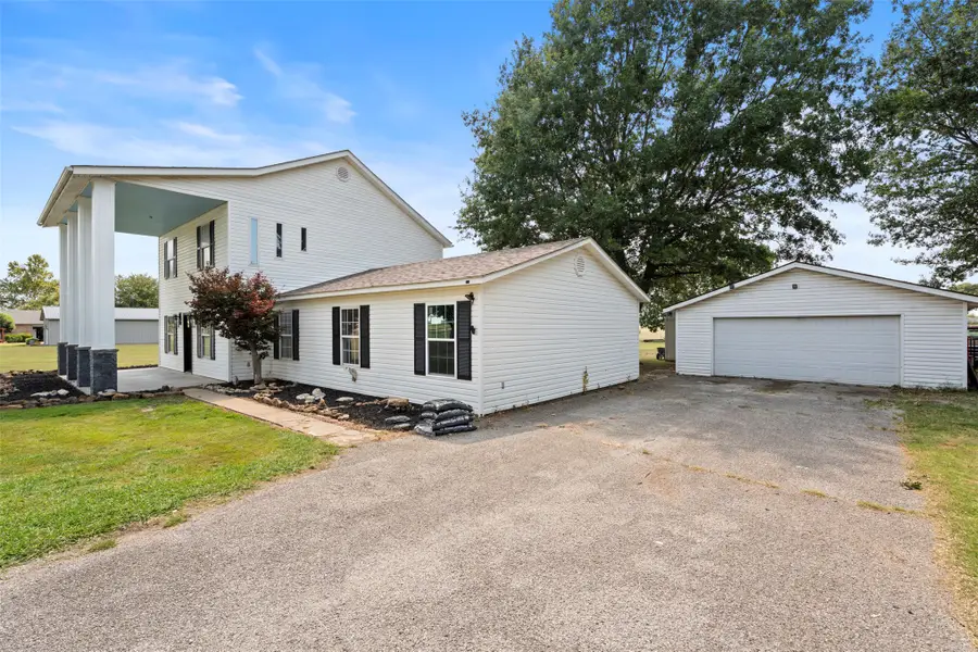 945 Christy Lane, Vinita, OK 74301 - #3