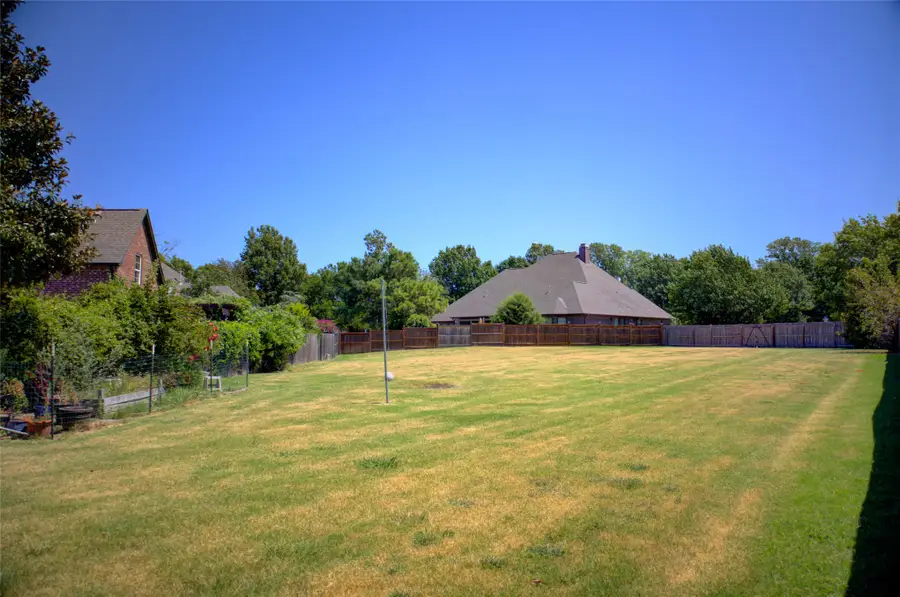 7902 E Commercial Street, Broken Arrow, OK 74014 - #2