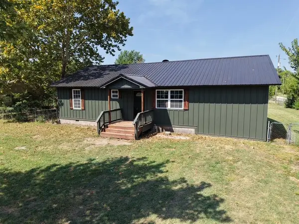 817 N 4th Street, Okemah, OK 74859