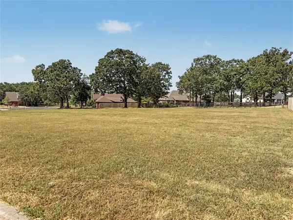 1445 N Angus Avenue, Tahlequah, OK 74464