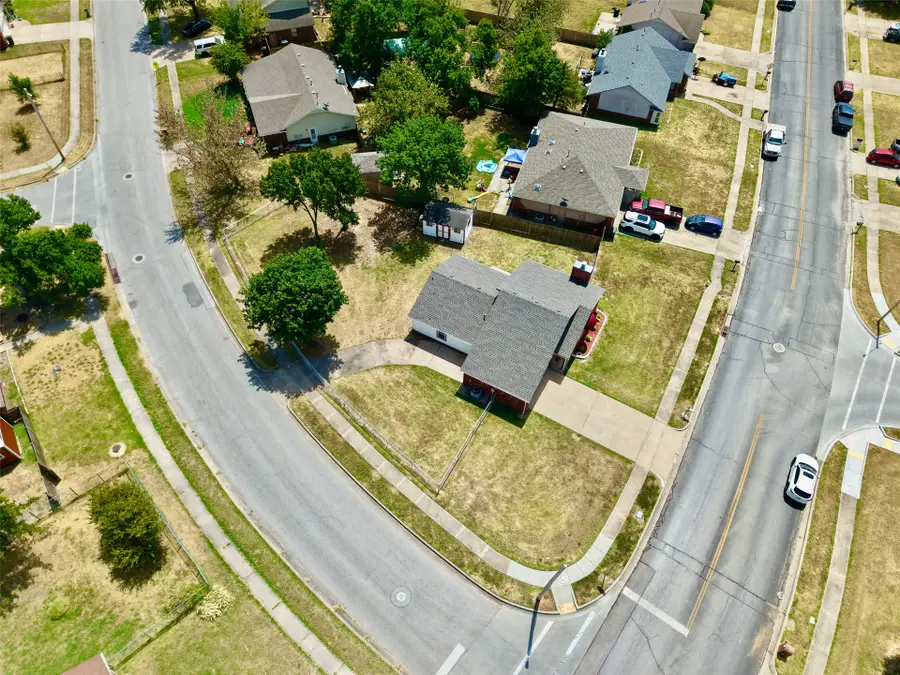 8221 N 122nd East Avenue, Owasso, OK 74055 - #3