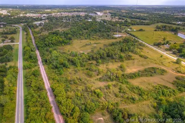 15400 S 305th East Avenue, Coweta, OK 74429 - #3