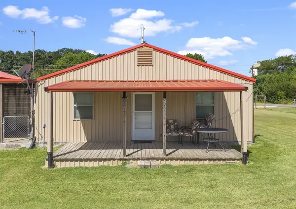 9989 Polecat Avenue, Kingston, OK 73439