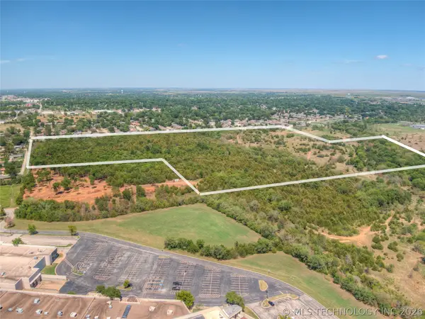 1 SE Barnett Avenue, Bartlesville, OK 74006