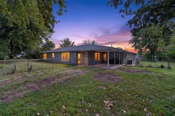723 N Bristow Avenue, Coweta, OK 74429