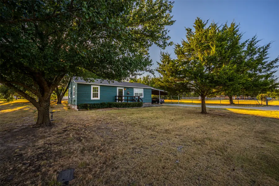 660 N Olive Street, Stratford, OK 74872 - #3