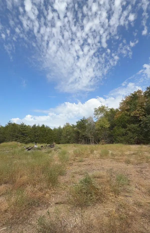 Yellow Bull Road, Indianola, OK 74442