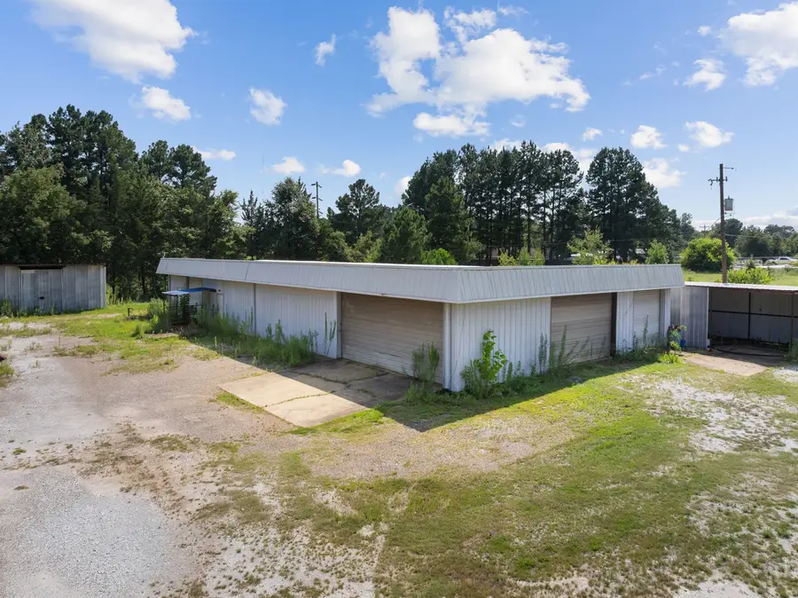 205 Industrial Avenue, Idabel, OK 74745 - #3