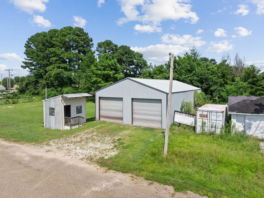 206 Industrial Avenue, Idabel, OK 74745 - #3