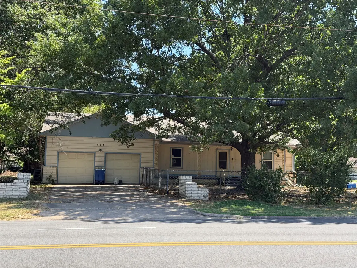 911 S Mcquarrie Avenue, Wagoner, OK 74467 - #1