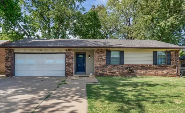 134 W Kent Street, Broken Arrow, OK 74012