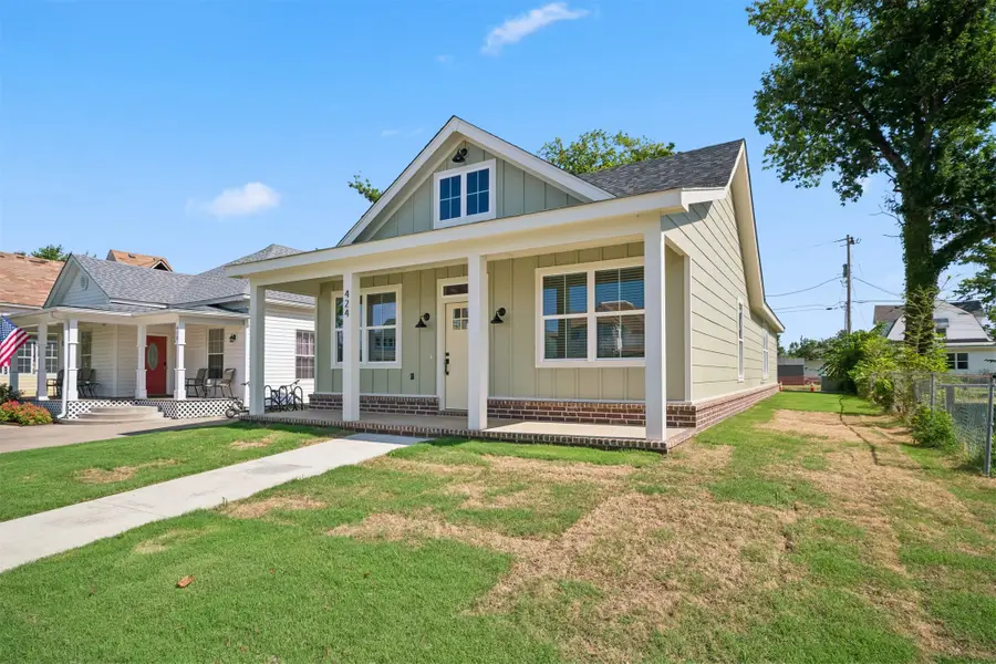 424 E 4th Street, Claremore, OK 74017 - #2