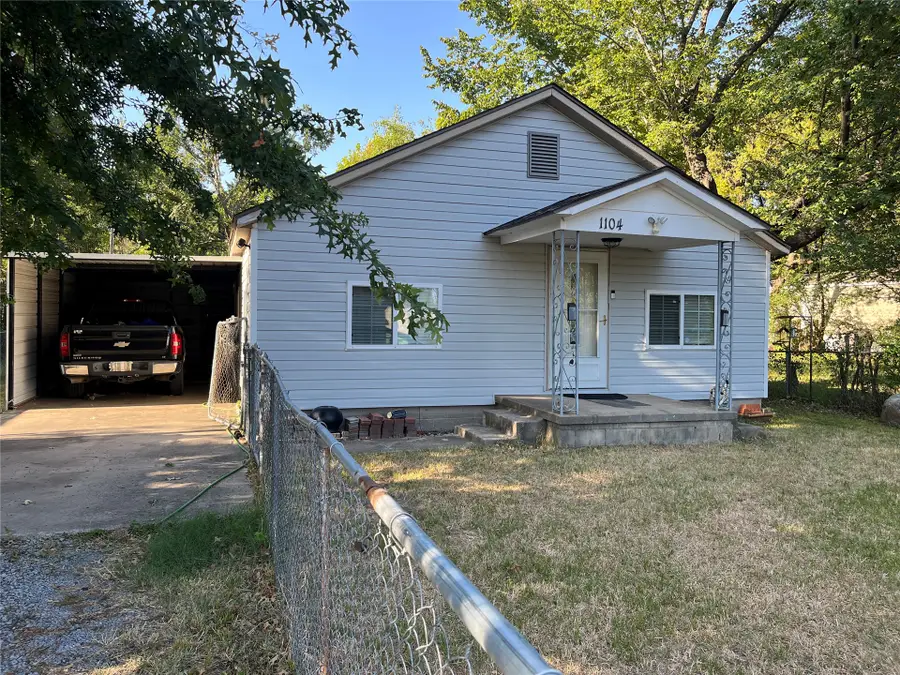 1104 Harris, Muskogee, OK 74403 - #2