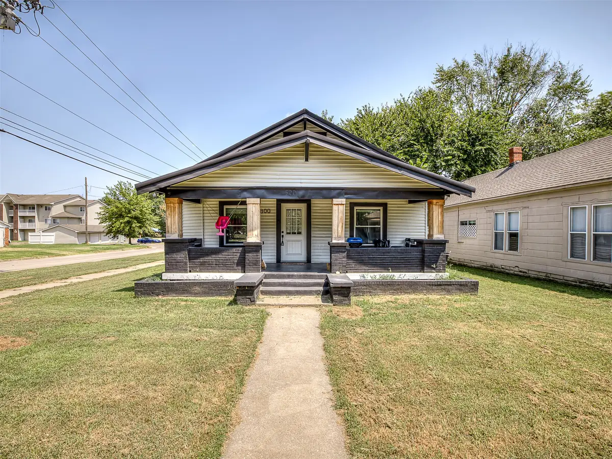 800 S Seneca Avenue, Bartlesville, OK 74003 - #1