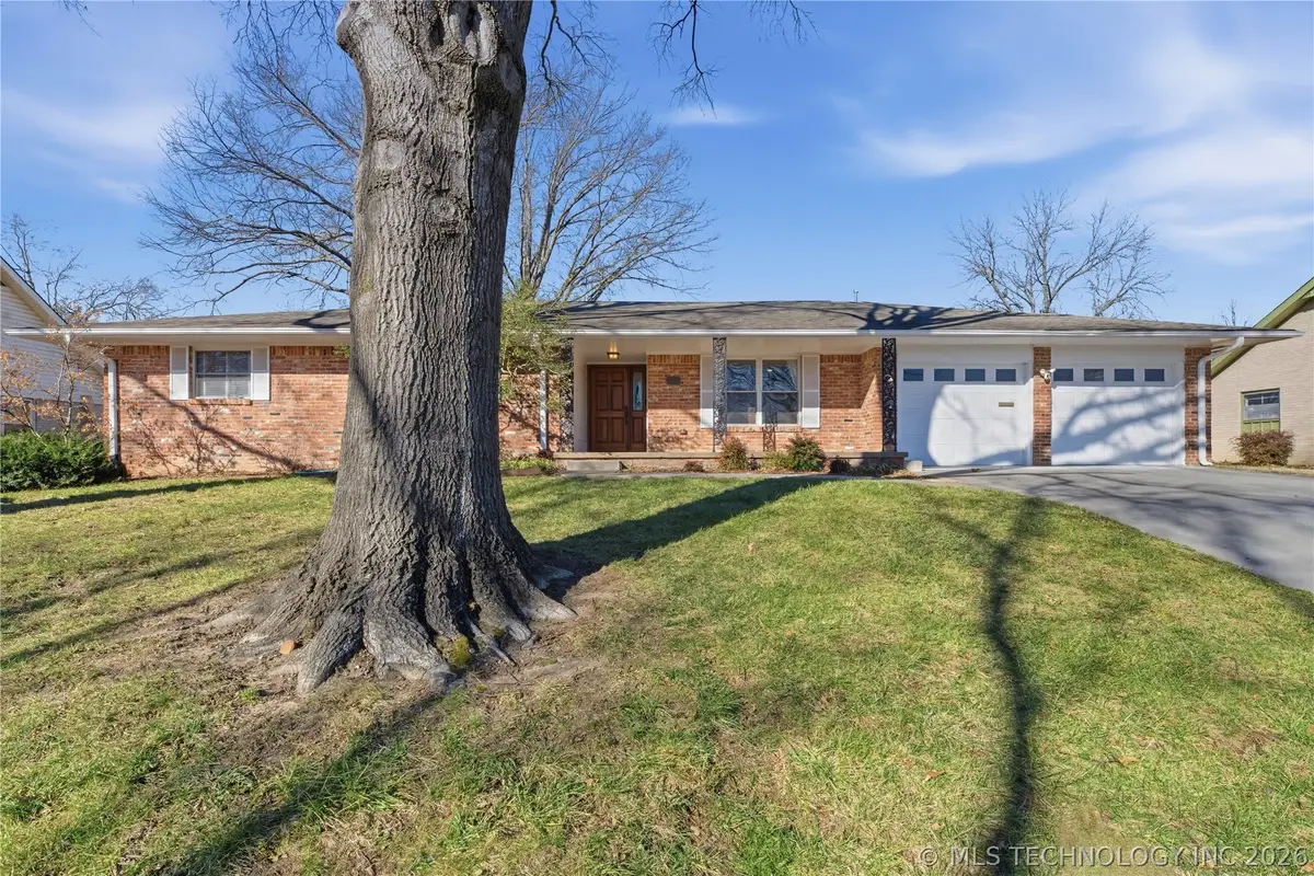 1037 Meadow Drive, Bartlesville, OK 74006 - #1
