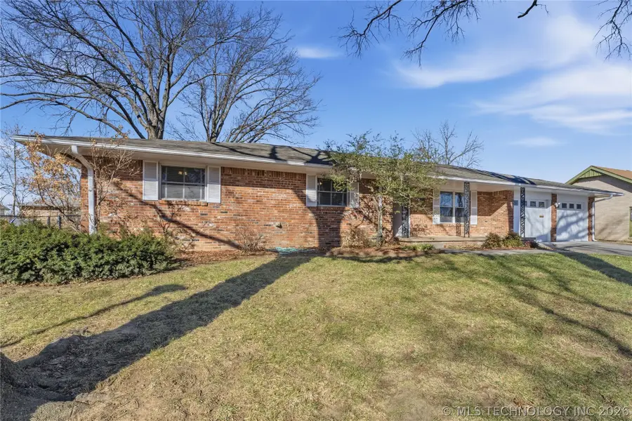 1037 Meadow Drive, Bartlesville, OK 74006 - #2