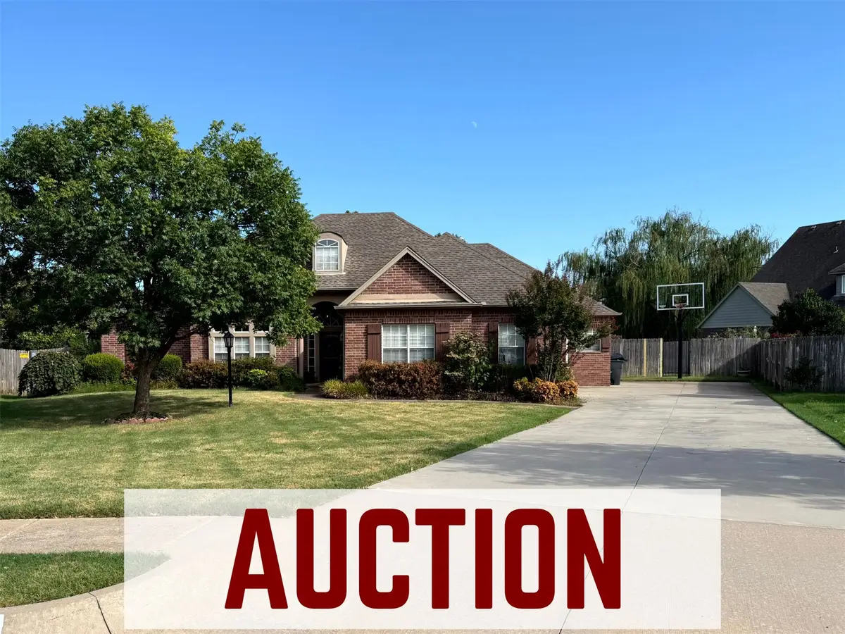 7136 E 82nd Street S, Tulsa, OK 74133 - #1