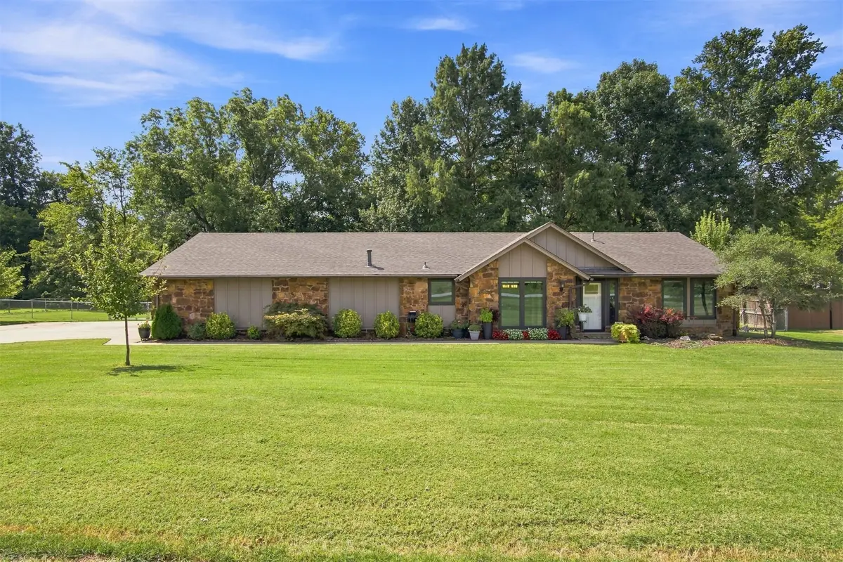 4212 W 81st Street, Tulsa, OK 74132 - #1
