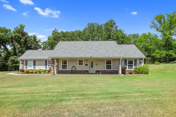 21599 S Sunny Lake Road, Claremore, OK 74019