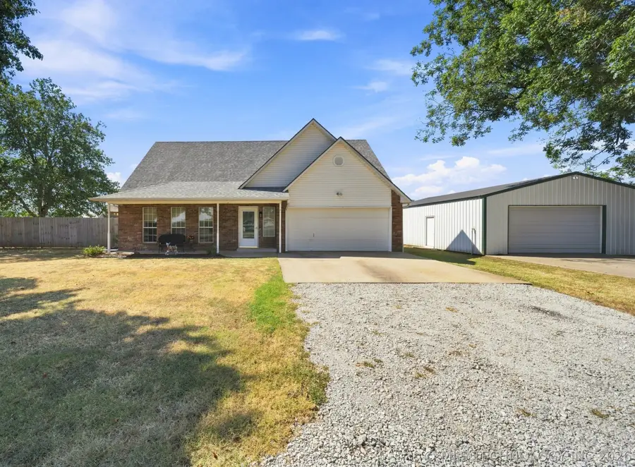 9412 E Yorkshire Avenue, Claremore, OK 74017 - #2