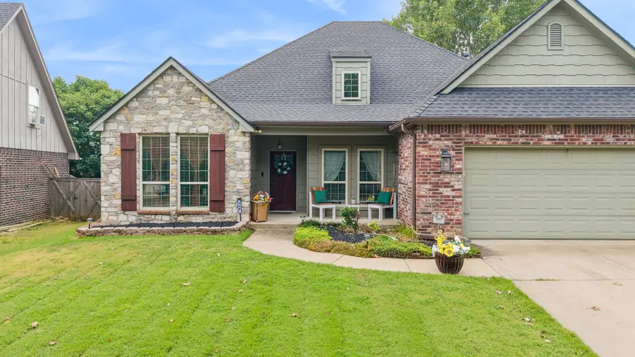 710 W 40th Street, Sand Springs, OK 74063 - #3