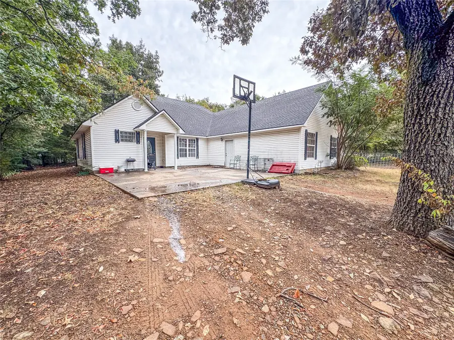 70 W Hutson Street, Eufaula, OK 74432 - #2