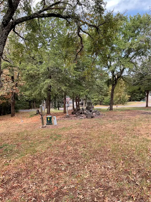4176 Road, Checotah, OK 74426