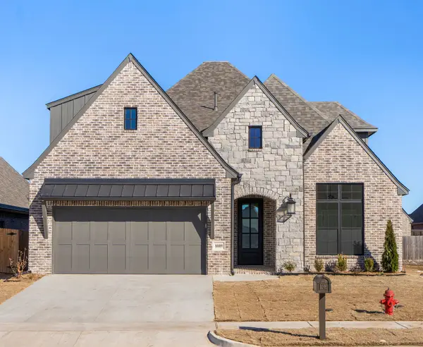 8009 E 146th East Avenue, Owasso, OK 74055