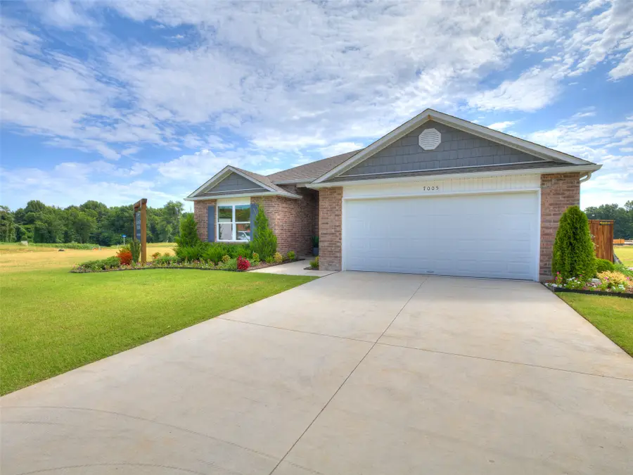 7017 S Lions Avenue, Broken Arrow, OK 74011 - #2