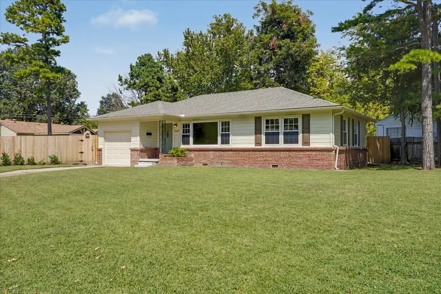 5249 S Saint Louis Avenue, Tulsa, OK 74105 - #2