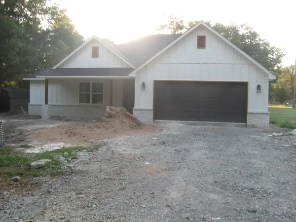 2056 N Cherokee Avenue, Chouteau, OK 74337
