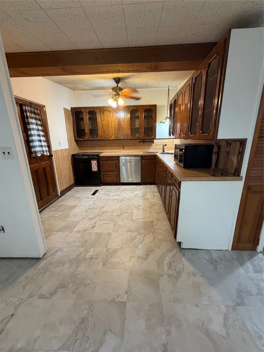 180 Grandview Circle, Locust Grove, OK 74352 - #2