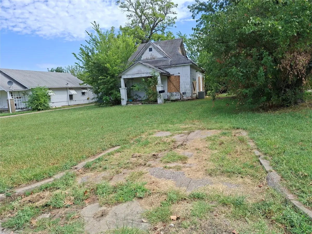 1109 E Broadway, Cushing, OK 74023 - #1