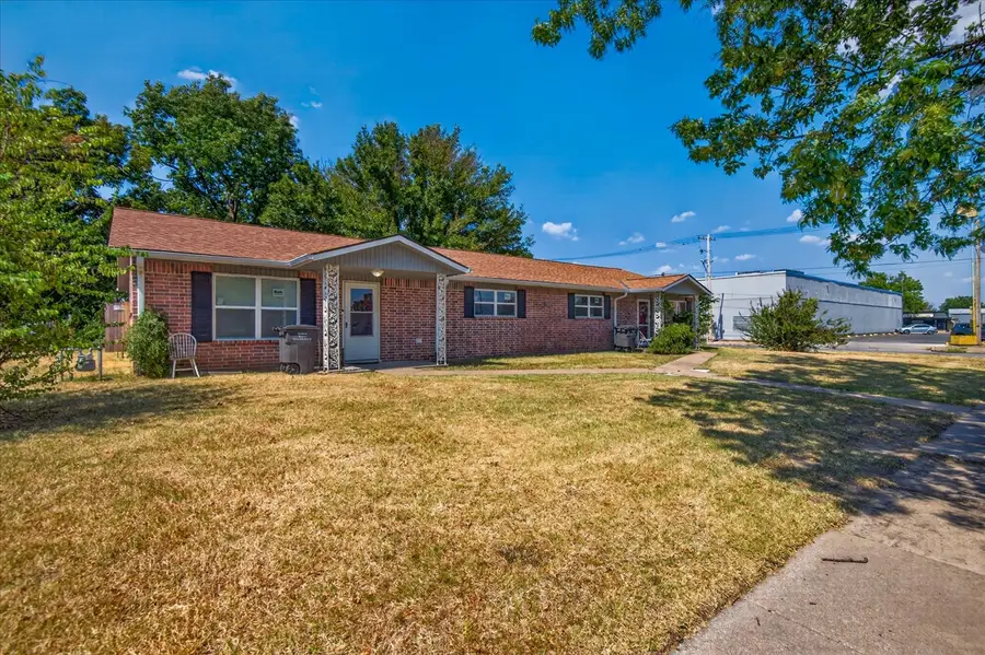 301 S Chickasaw Avenue, Bartlesville, OK 74003 - #2