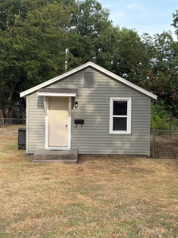 211 N Indianola Street, Pryor, OK 74361