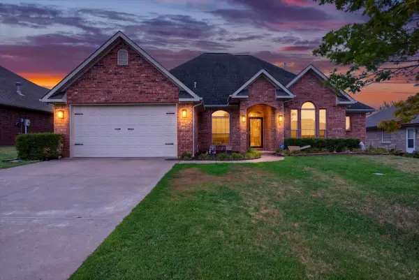 517 S Cary Place, Muskogee, OK 74403