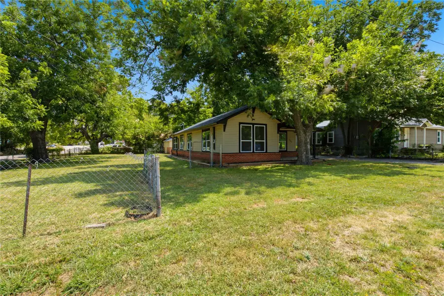 522 N Hope Street, Ada, OK 74820 - #2