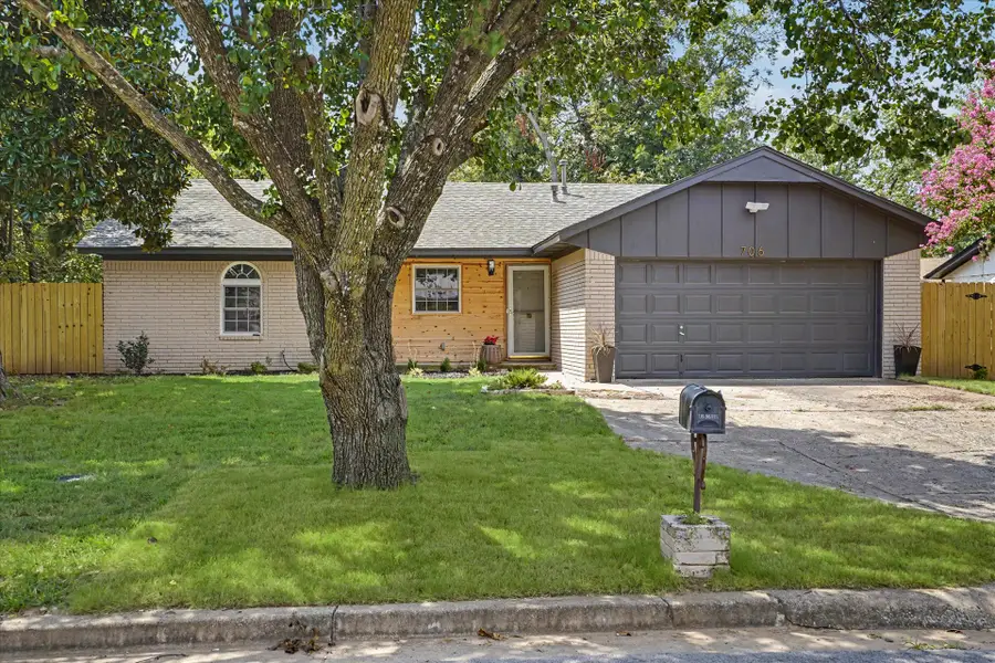 706 E E Avenue, Jenks, OK 74037 - #2