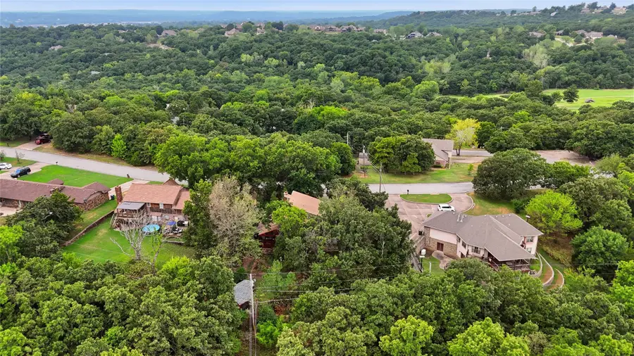 219 N Oak Ridge Drive, Sand Springs, OK 74063 - #3