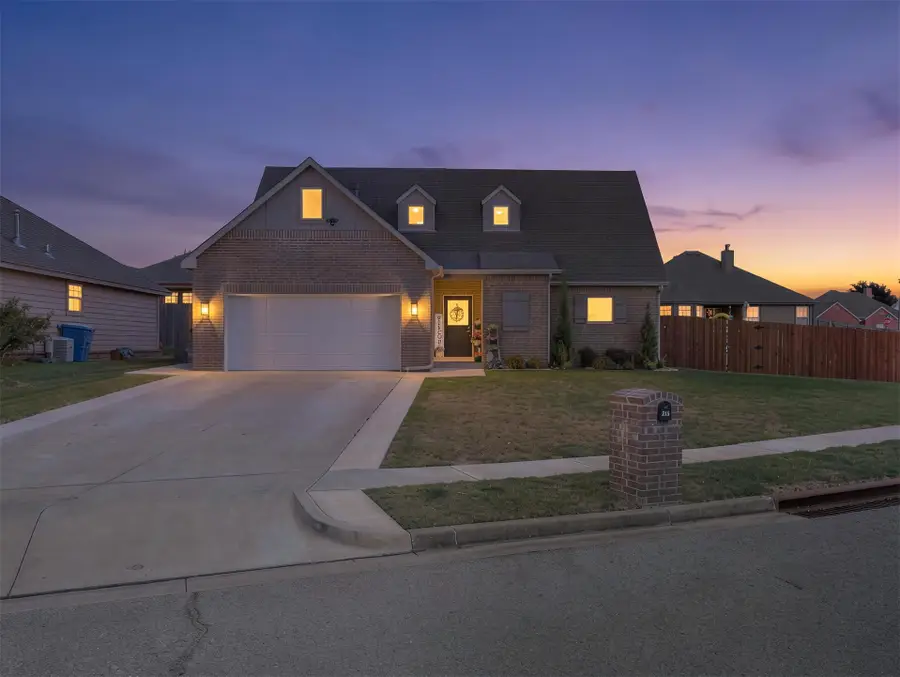 215 W 52nd Street, Sand Springs, OK 74063 - #2