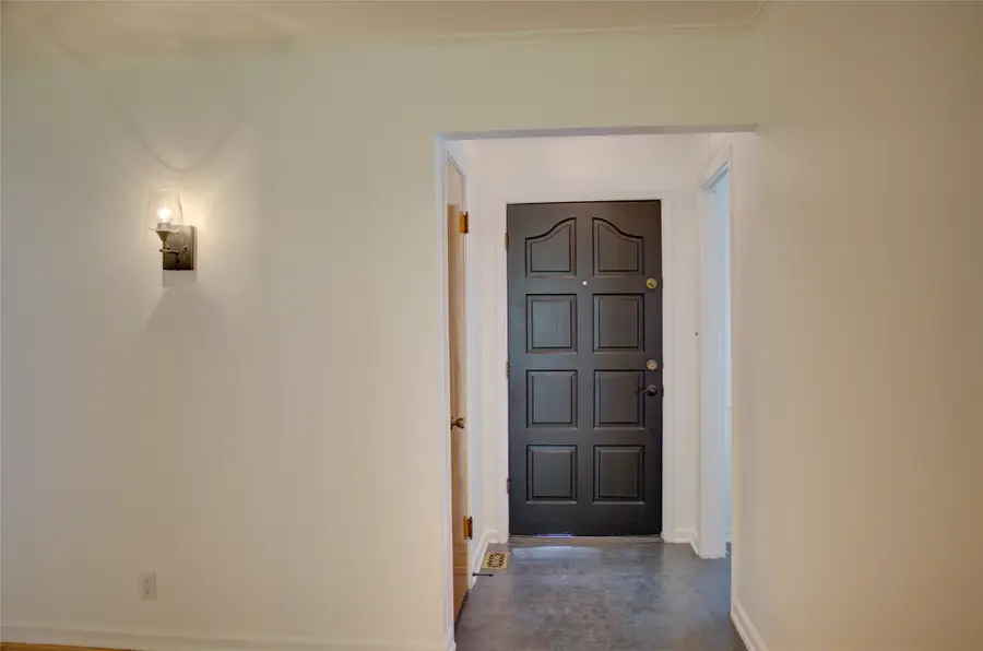 3915 E 34th Street, Tulsa, OK 74135 - #3